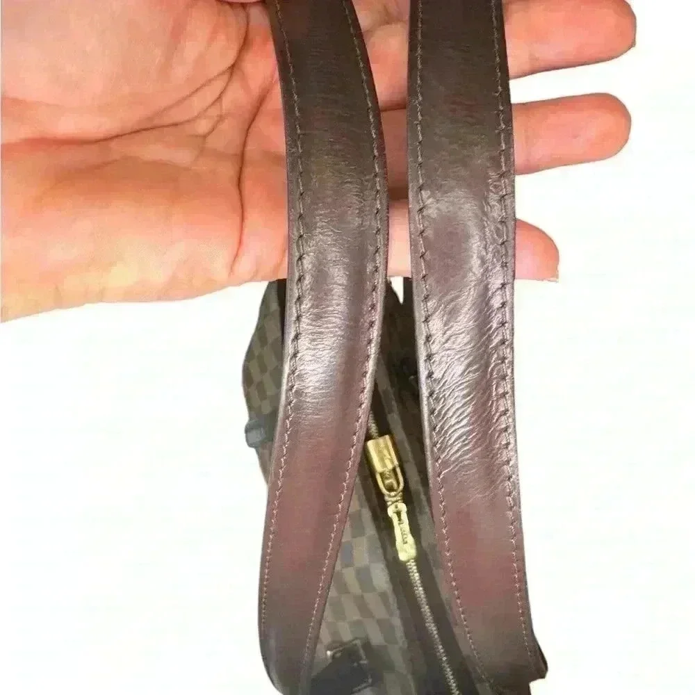Louis Vuitton vintage Damier Chelsea Shoulder Tote Bag.